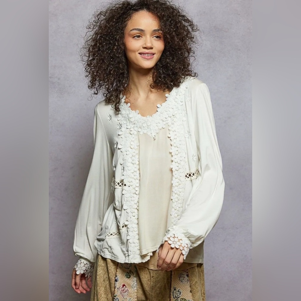 POL Ivory Iris Blouse NWOT